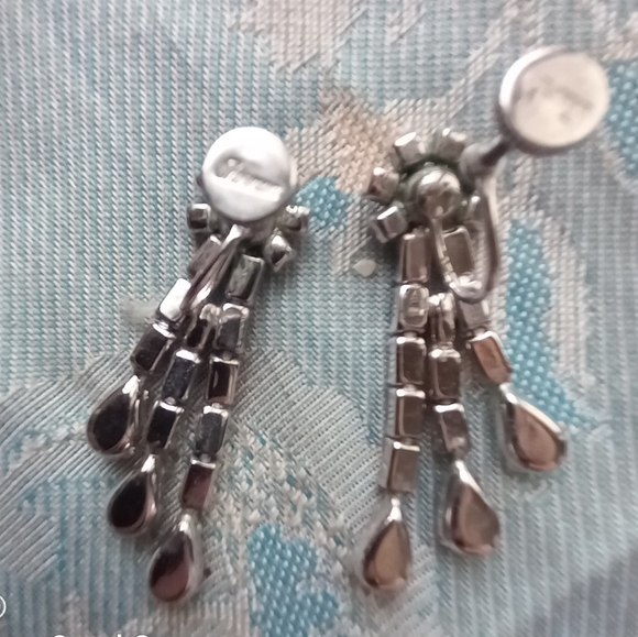 Sherman Swarovski Crystal Earrings & Necklace - Picture 3 of 8